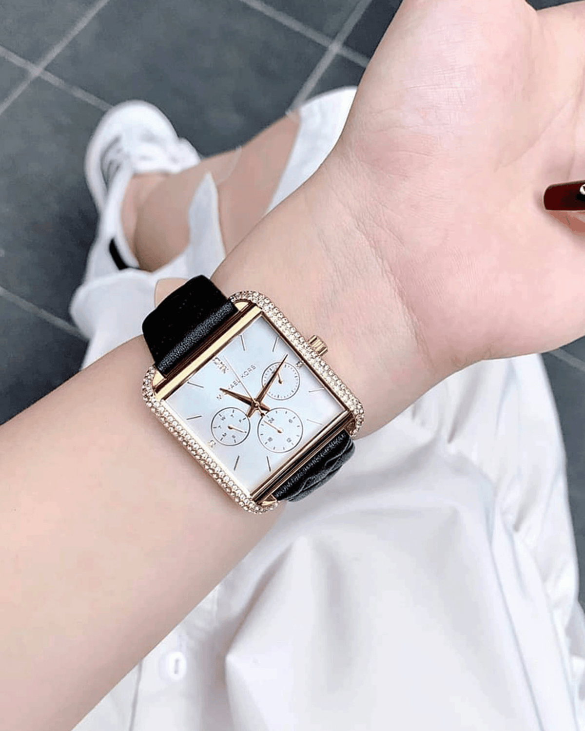Michael Kors MK2769 Drew watch with black leather strap