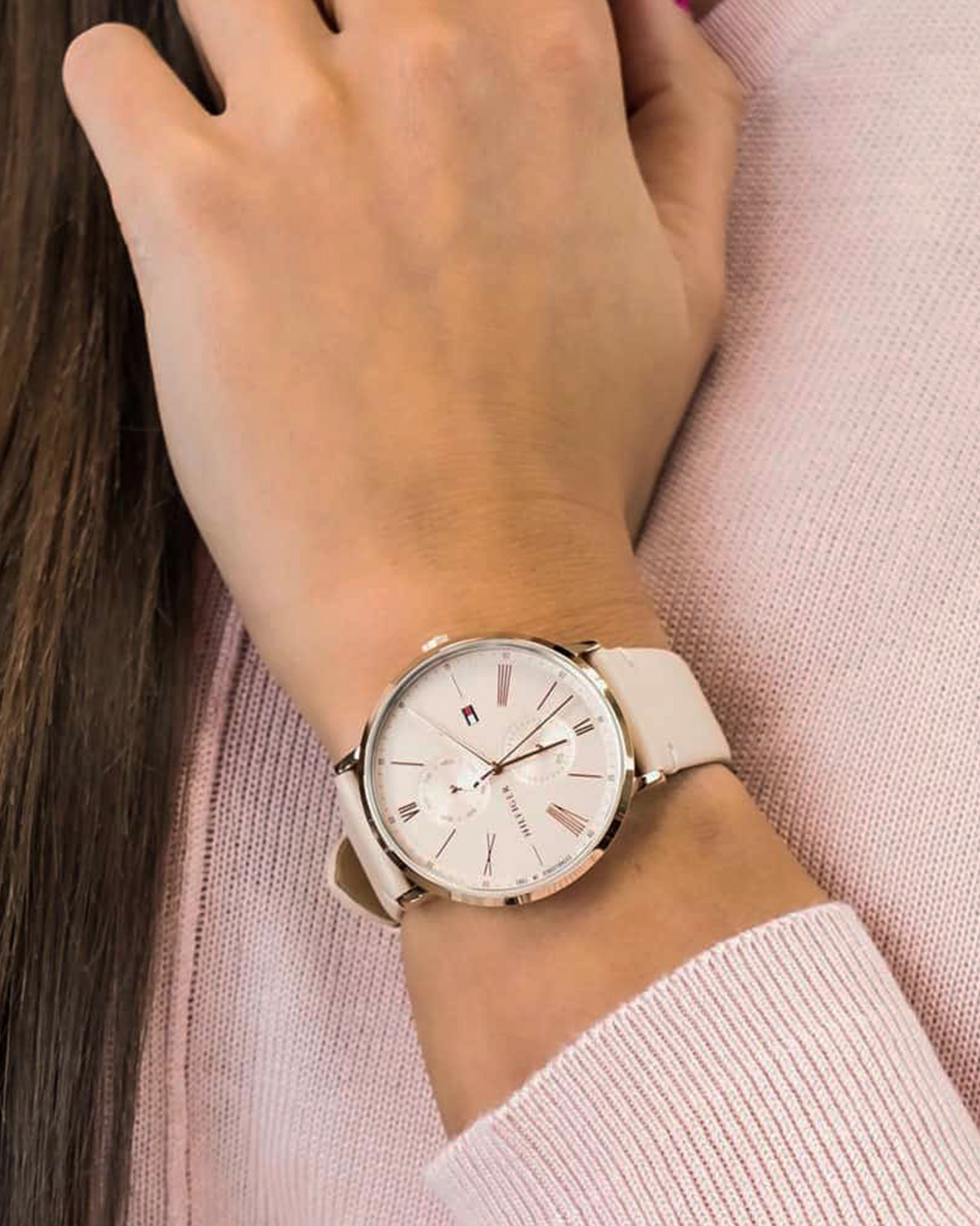 Tommy Hilfiger Jenna 1782071 watch dial close-up detail
