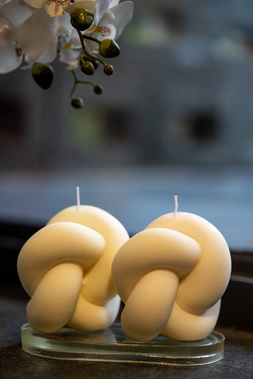 Ahava Home Knot Candle