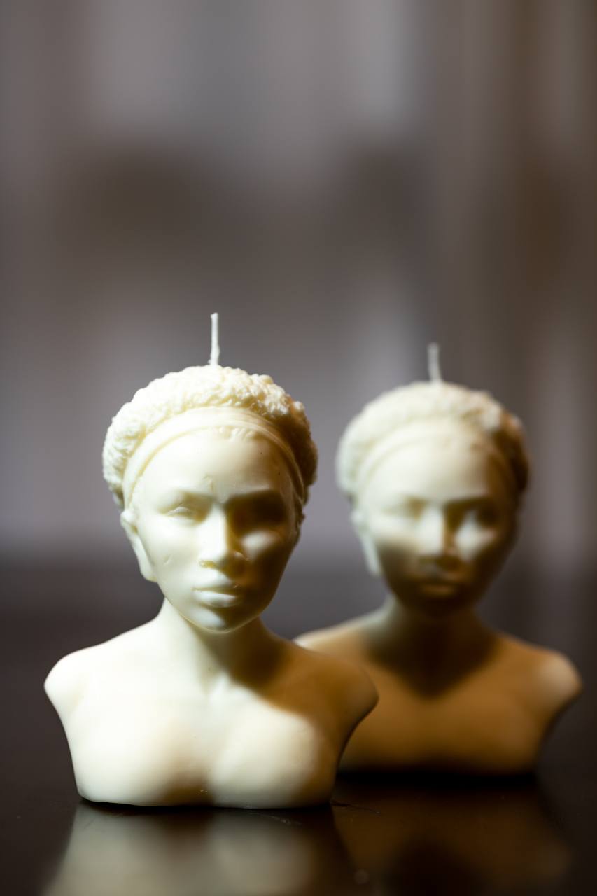 Ahava Home Yaa Asantewaa Candle, detail view
