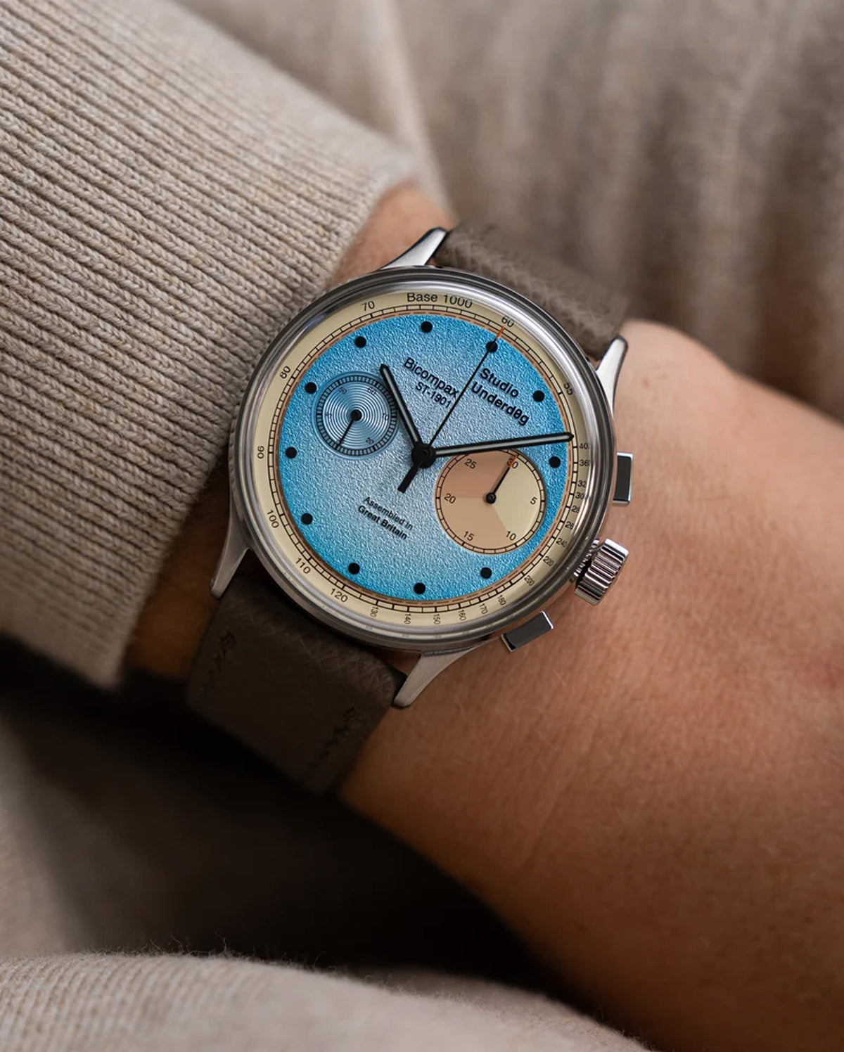 Studio Underd0g 01SERIES Desert Sky Gen3 watch - detail view