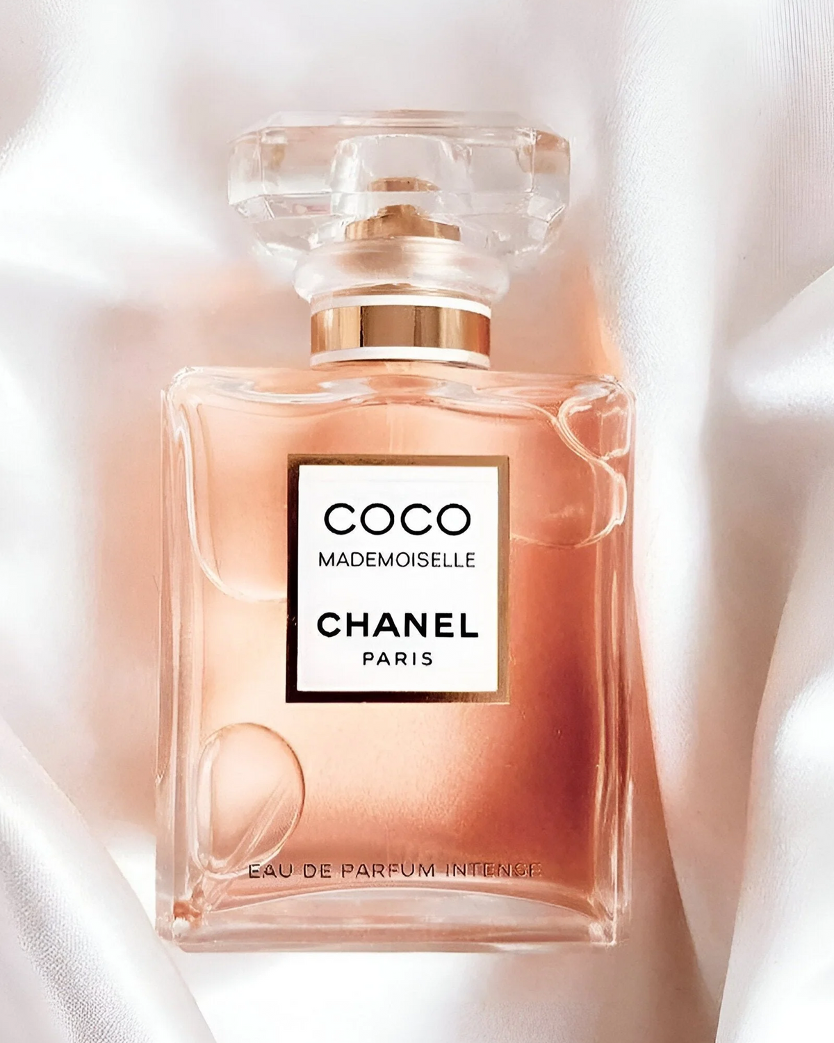 Chanel Coco Mademoiselle Eau de Parfum Intense bottle and box