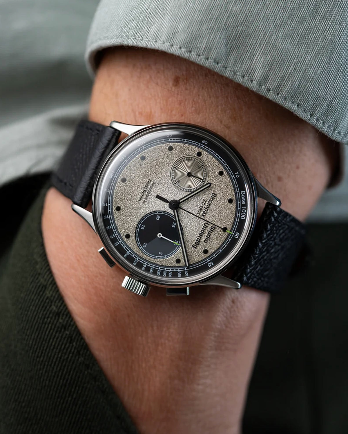 Studio Underd0g 01SERIES Go0fy Panda Gen3 watch - side profile