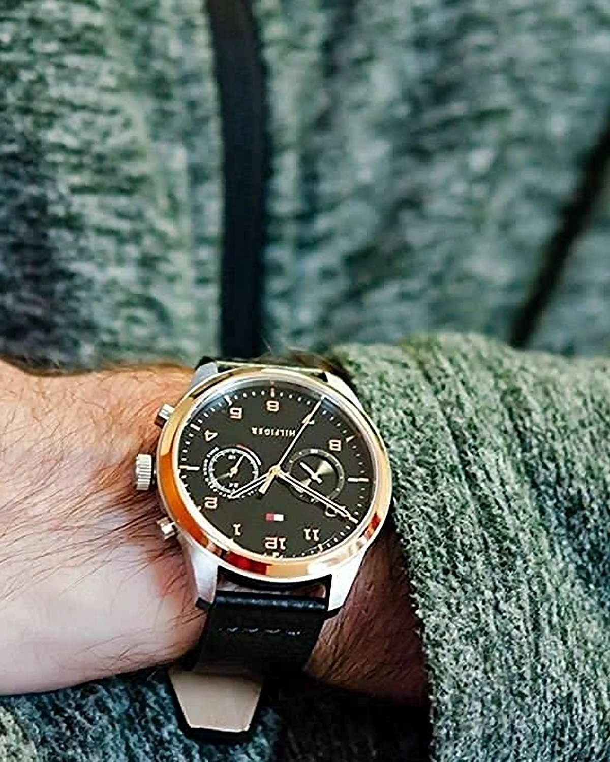 Tommy Hilfiger Patrick 1791786 stainless steel watch with black leather strap and rose-gold accents - detail view